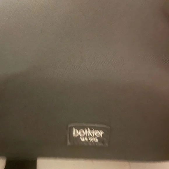 BOTKIER New York Black Mini Trigger BackPack. - Picture 7 of 7